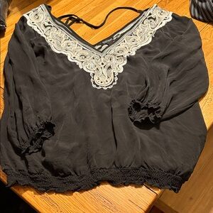 White House Black Market sz large gorgeous top. Just never worn.